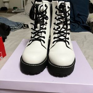 Madden girl brand new boots